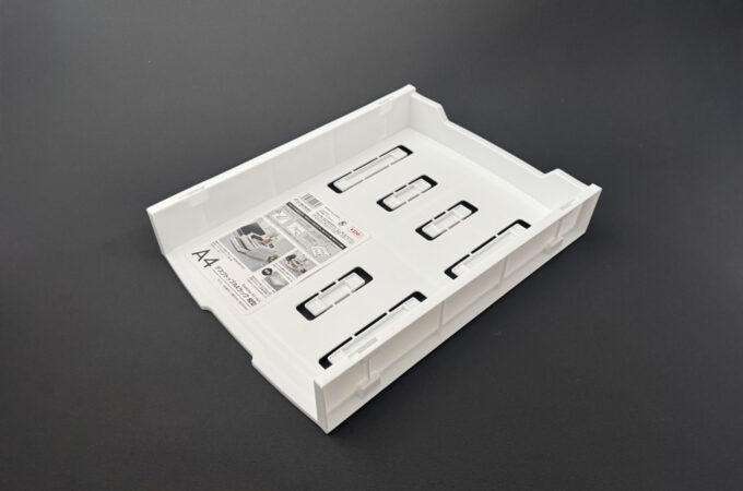 デスクトップA4ラック 縦型（ホワイト）